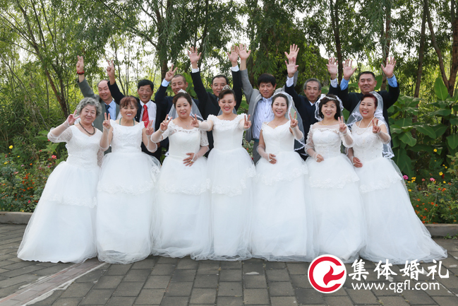 北京电视台《选择》栏目组联合中国集体婚礼网举办第八届集体婚礼