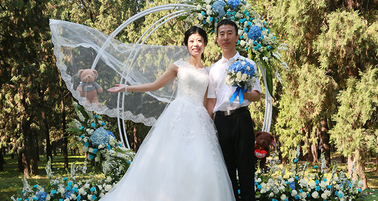 北京定制婚礼：2022年7月10日第四十九届北京“爱情海”婚礼+园林拍照